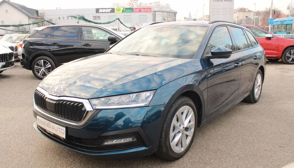 Škoda Octavia 2023: fotografija 1