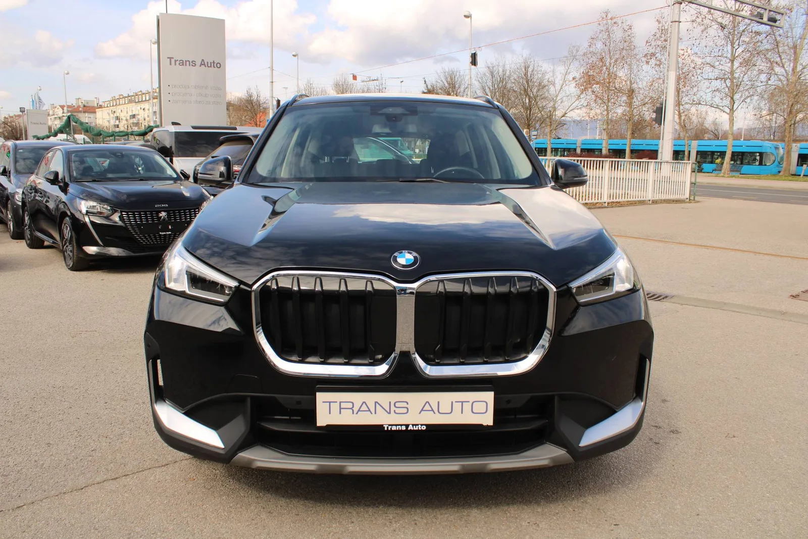 BMW X1 2024: fotografija 2