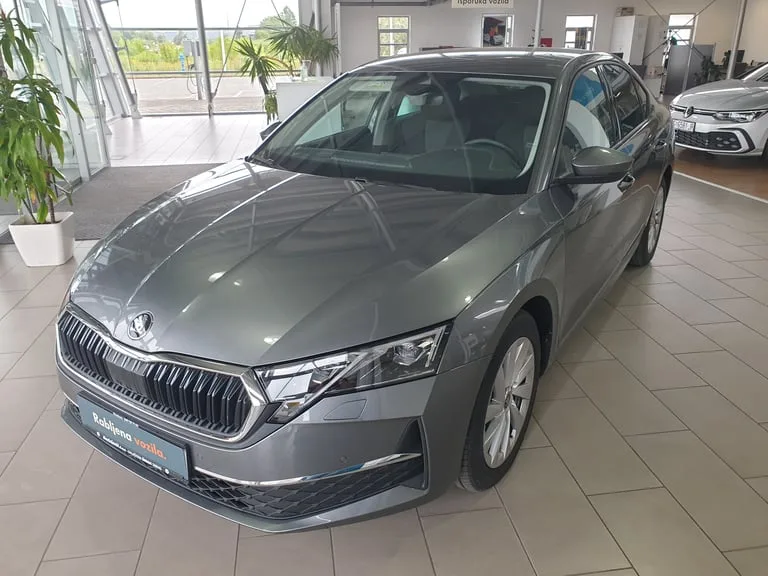 Škoda Octavia 2025: fotografija 1