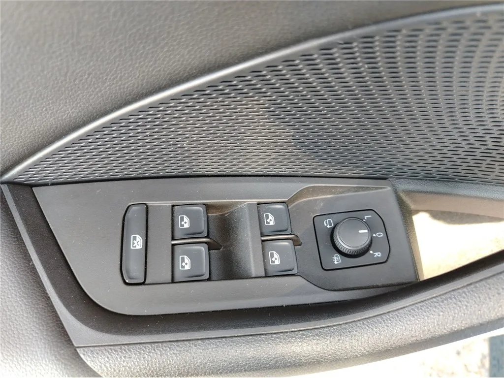 Škoda Octavia2.0 2022 – fotografija 20