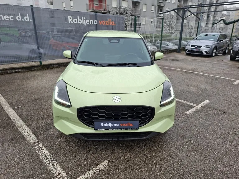Suzuki Swift 2025: fotografija 2