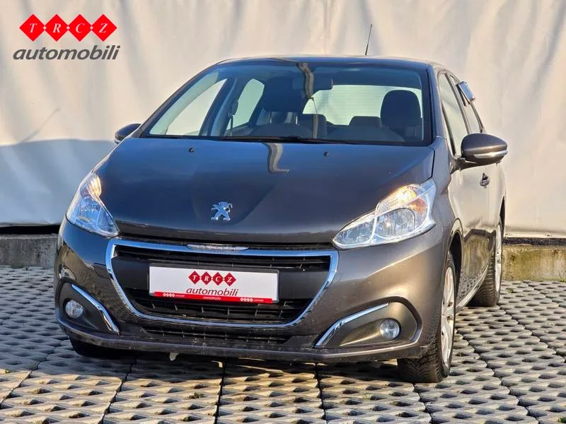 Peugeot 208 2020: fotografija 2