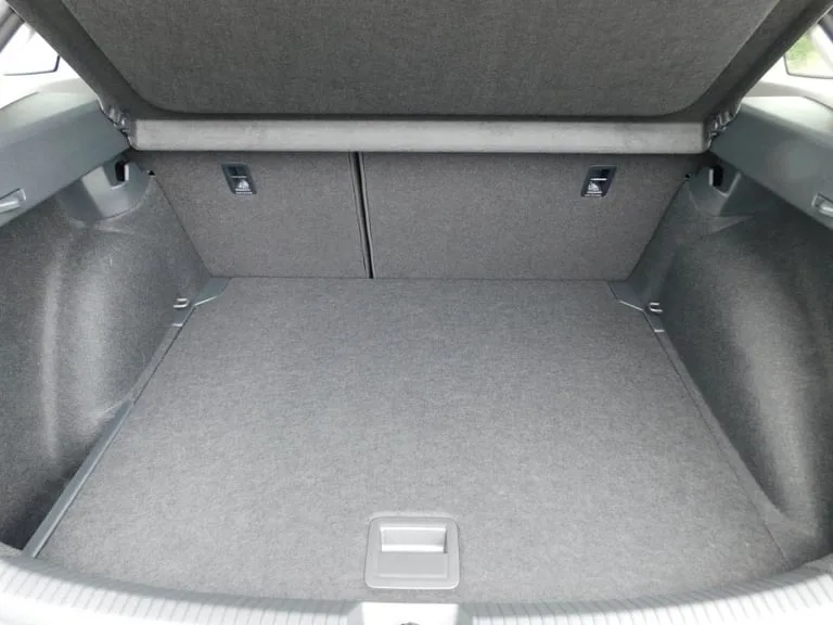 Volkswagen Taigo 2024: fotografija 15