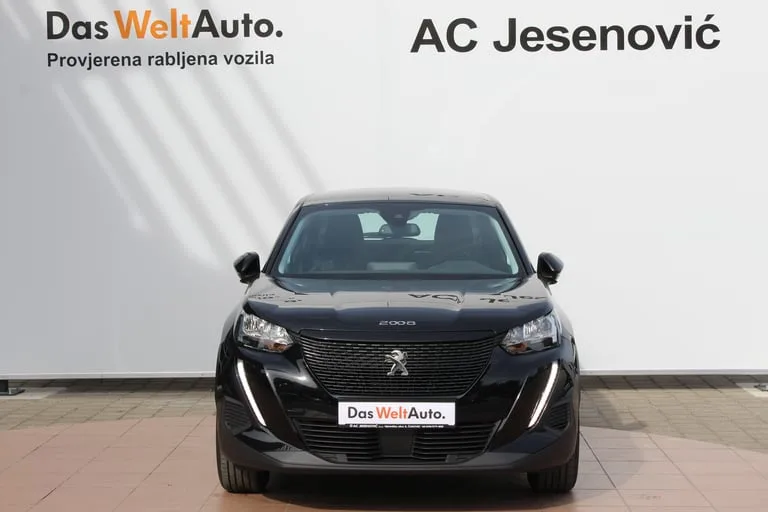 Peugeot 2008 2022: fotografija 2