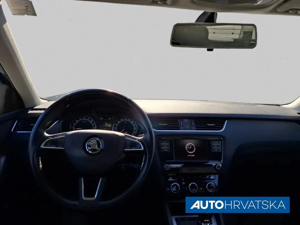 Škoda Octavia 2020: fotografija 22