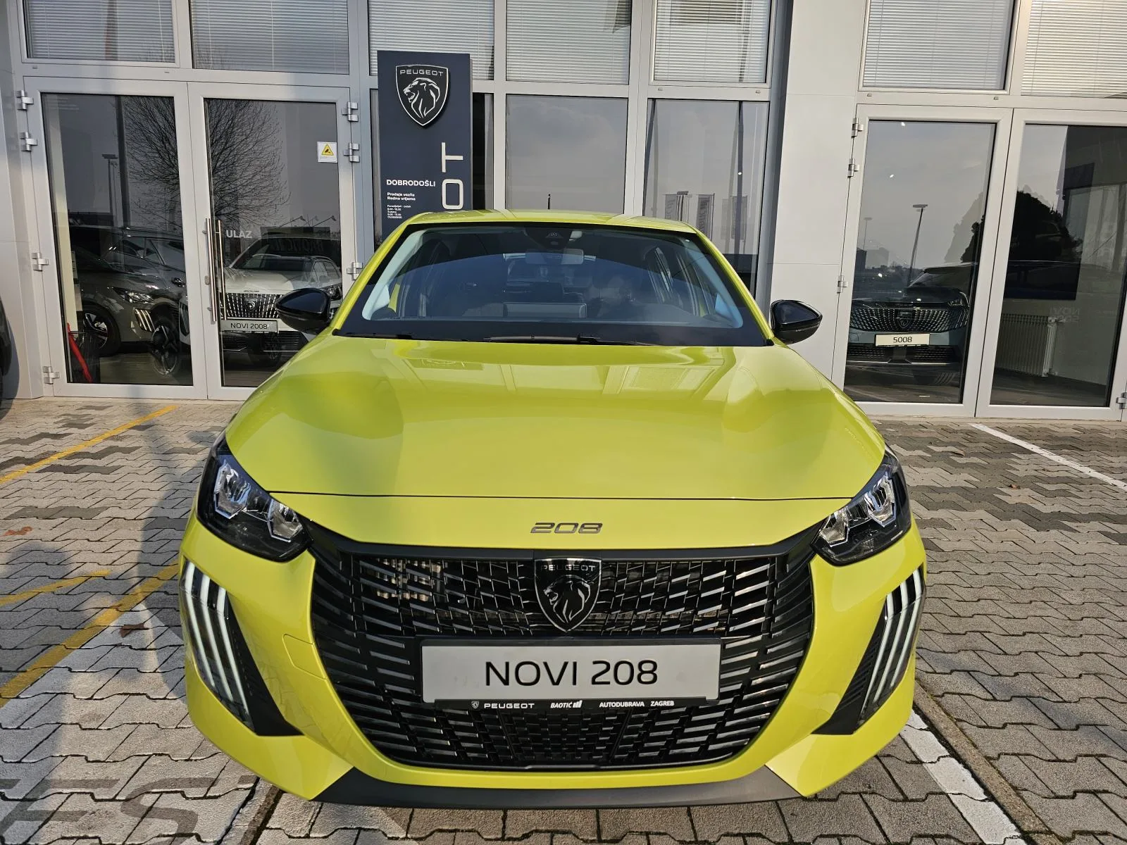 Peugeot 208 2024: fotografija 2