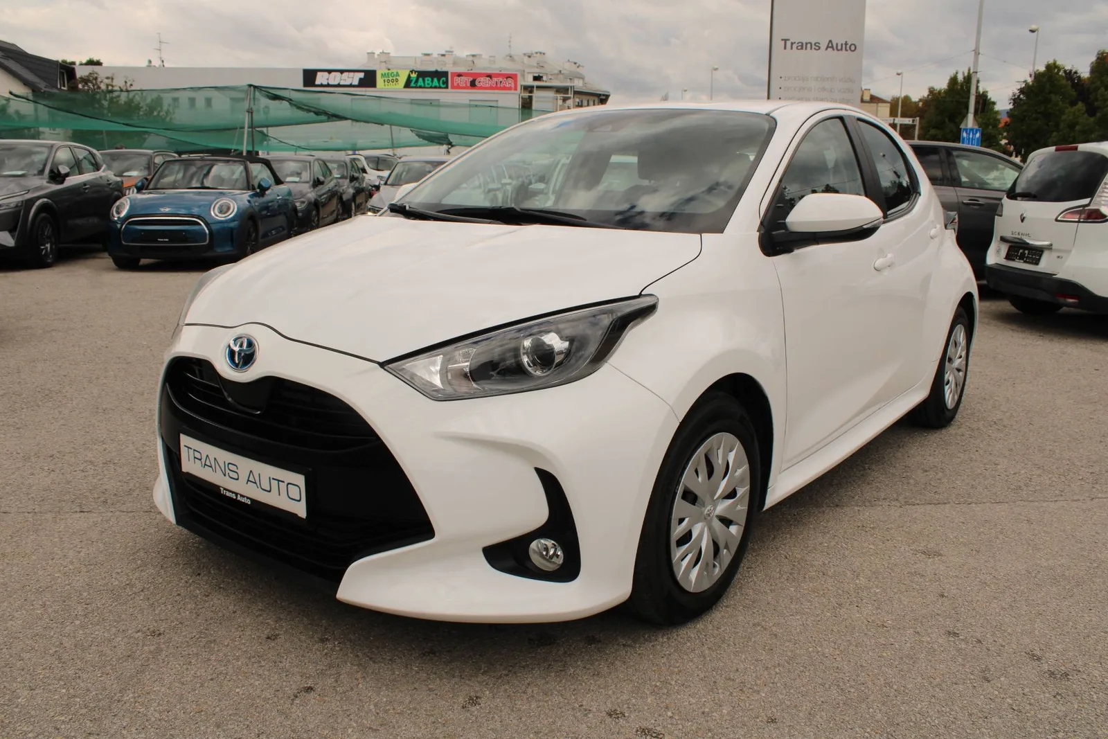 Toyota Yaris 2024 – fotografija 1