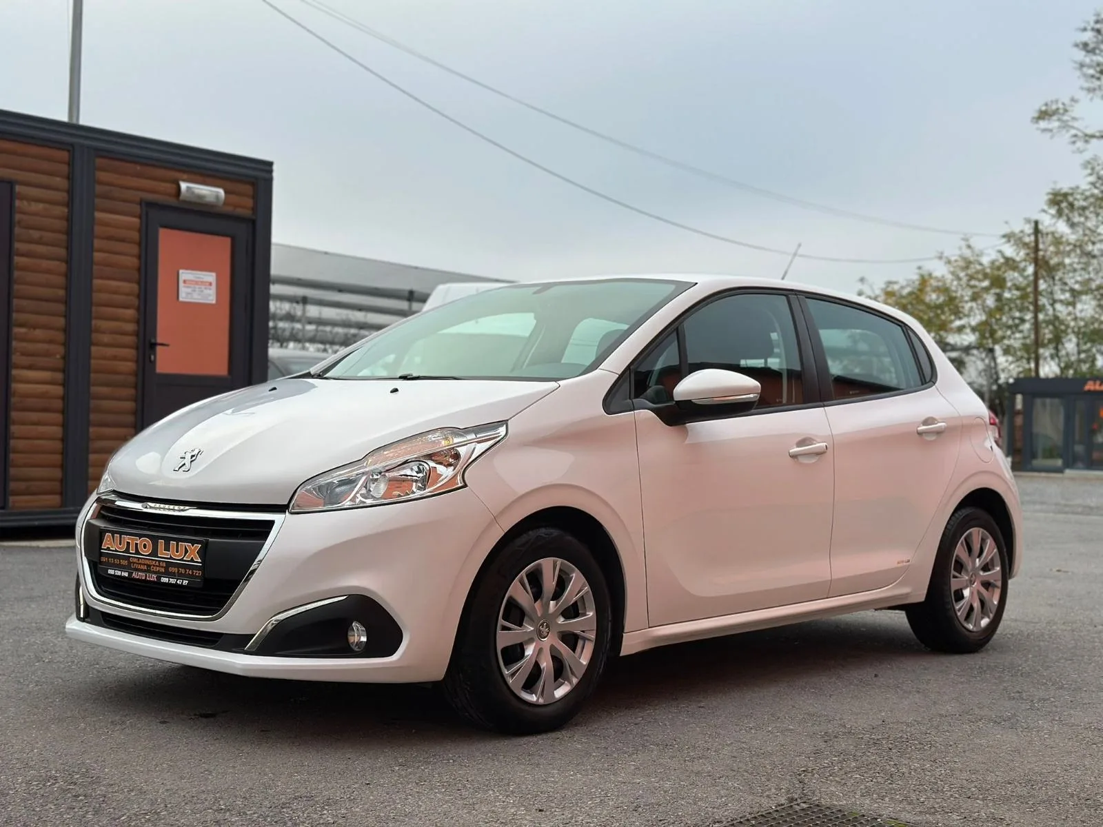 Peugeot 208