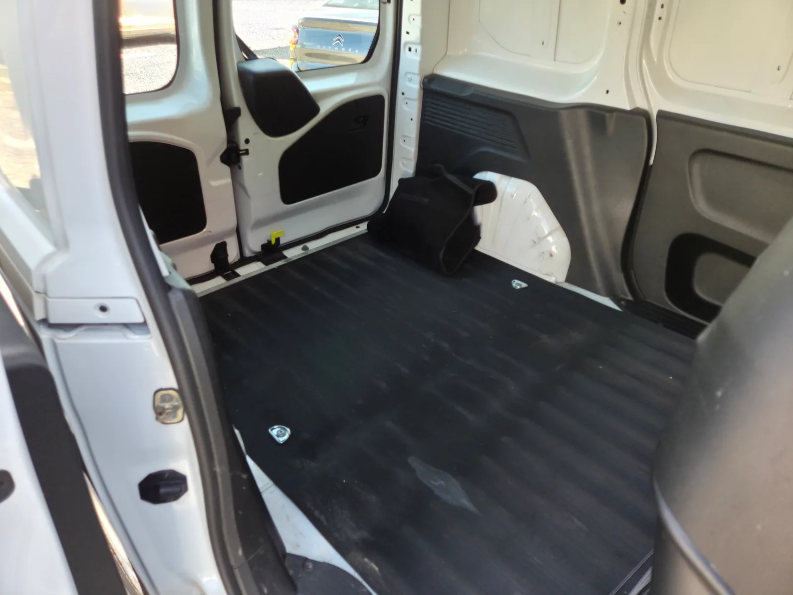 Opel Combo 2020 – fotografija 13