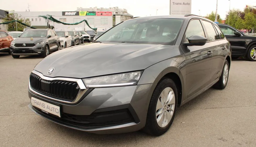 Škoda Octavia Combi 2022: fotografija 1