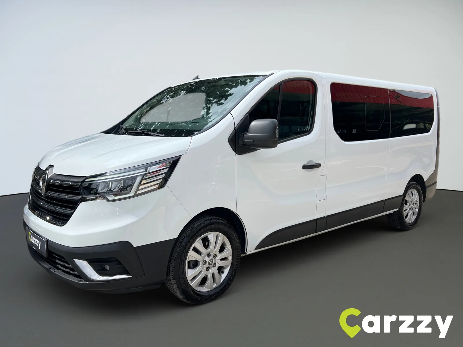 Renault Trafic 2023 – fotografija 1
