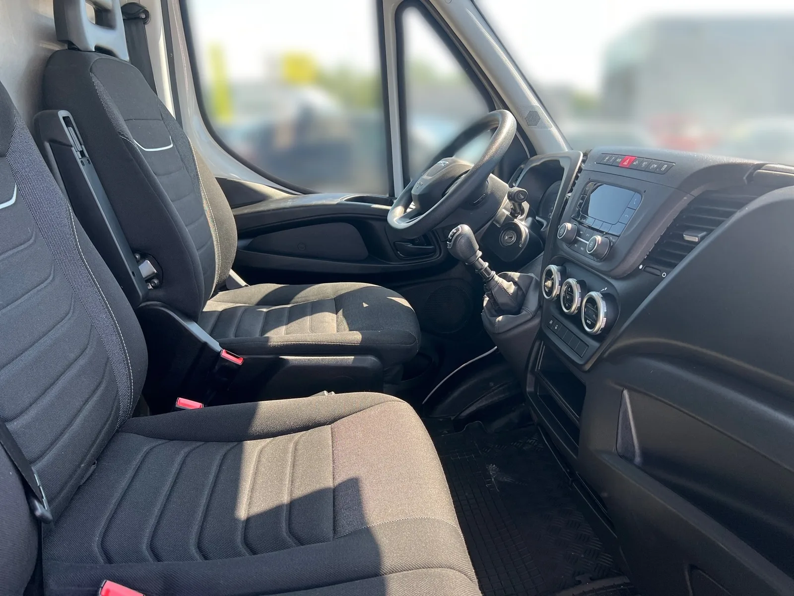 Iveco Daily 2023 – fotografija 18