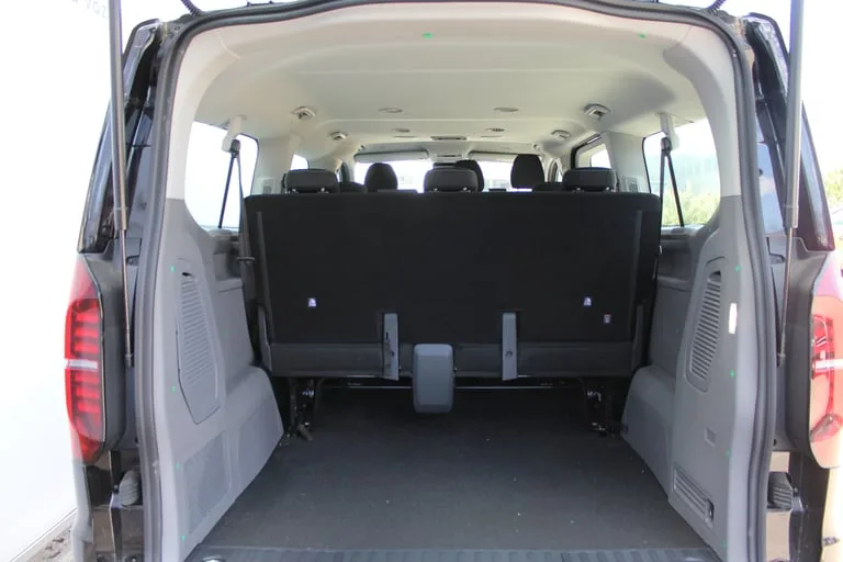 Volkswagen Caravelle 2026: fotografija 15