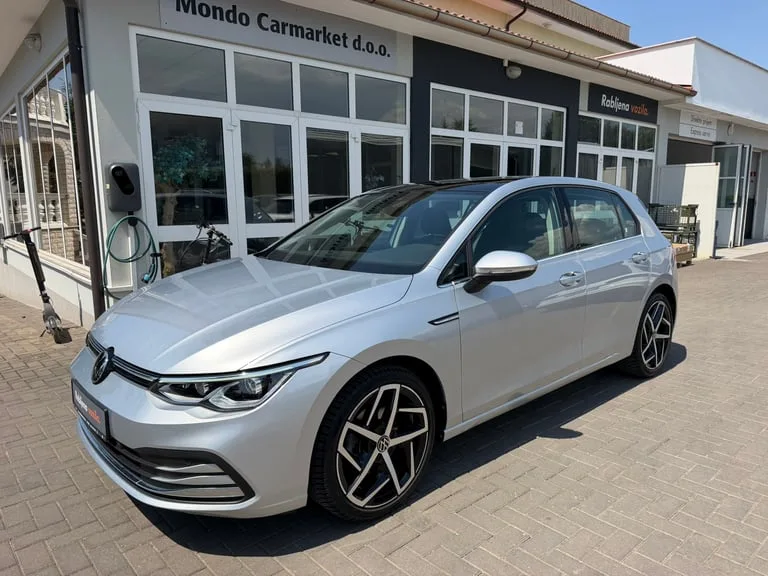 Volkswagen Golf VIII