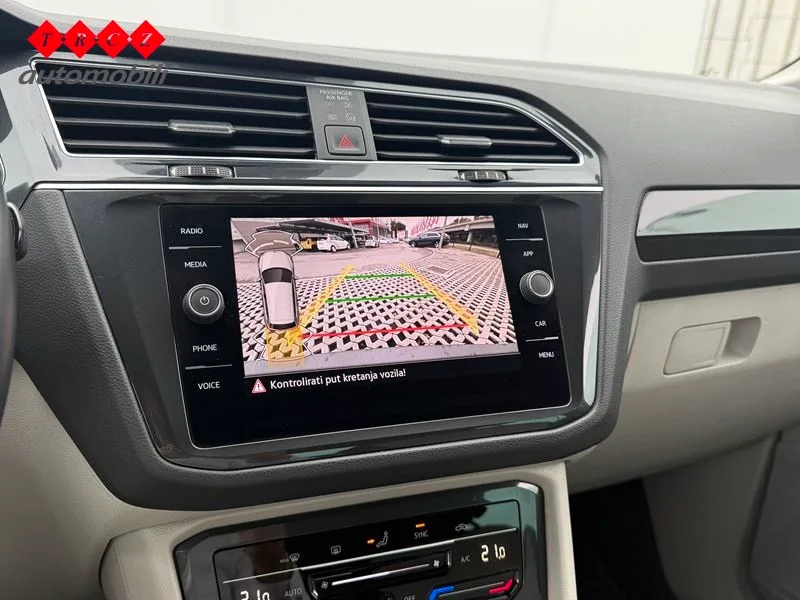 Volkswagen Tiguan II 2022: fotografija 11