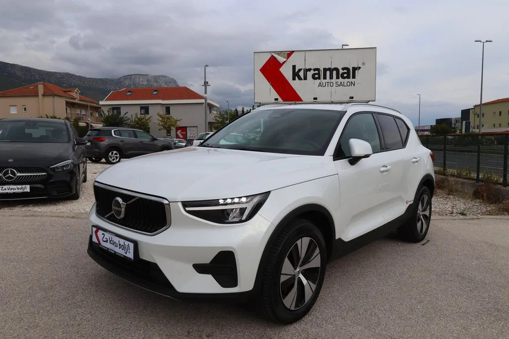Volvo Xc40 2025 – fotografija 1