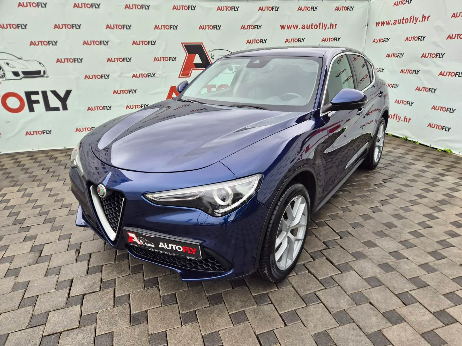 Alfa Romeo Stelvio 2017 – fotografija 1