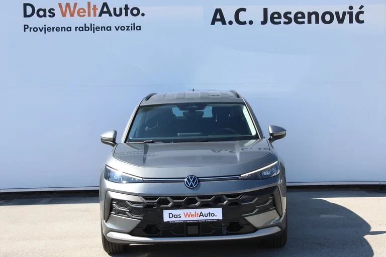 Volkswagen T-Roc 2026: fotografija 2
