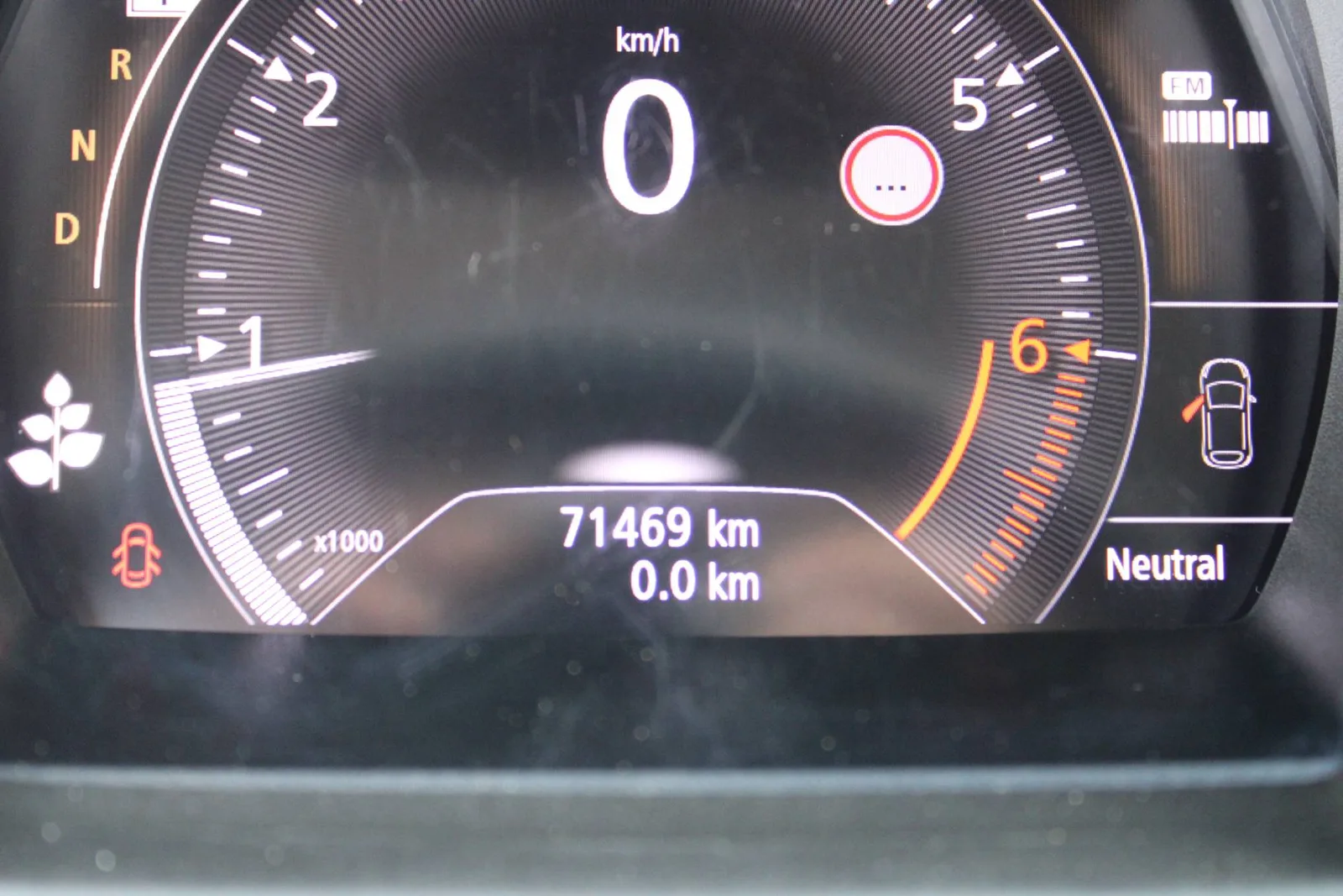 Renault Grand Scenic 2023: fotografija 25