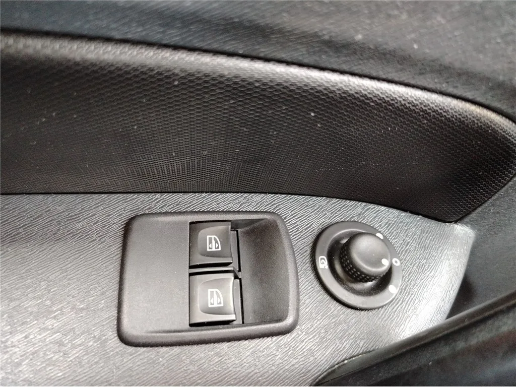 Renault Kangoocompact 2018 – fotografija 16