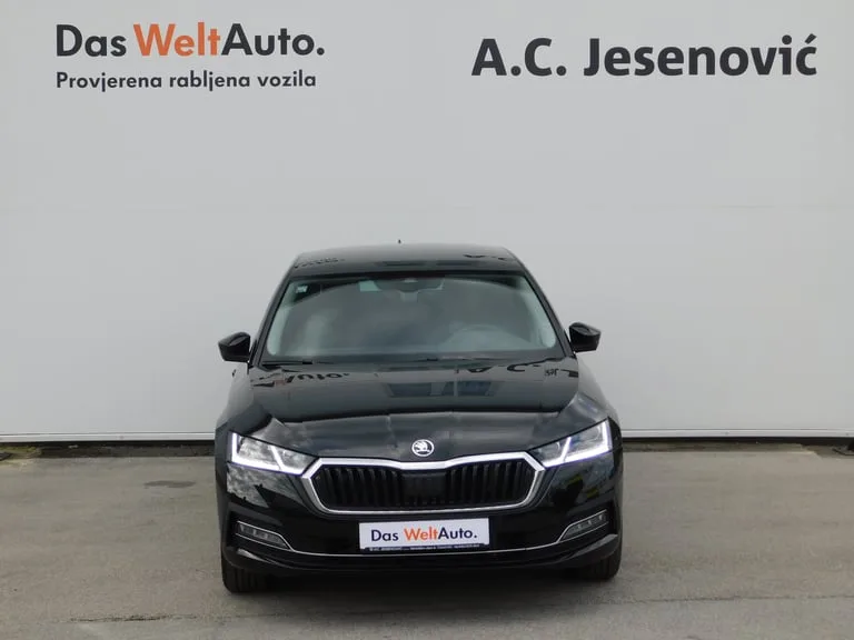 Škoda Octavia 2023: fotografija 2