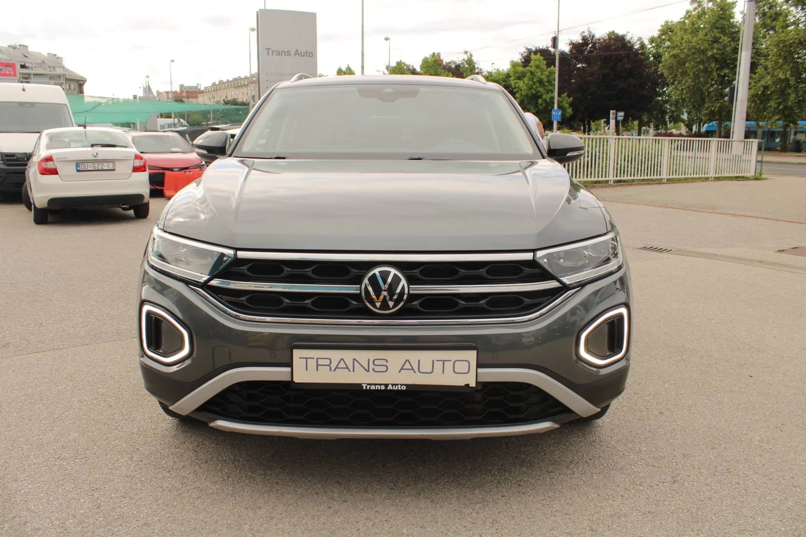 Volkswagen T-Roc 2023: fotografija 2
