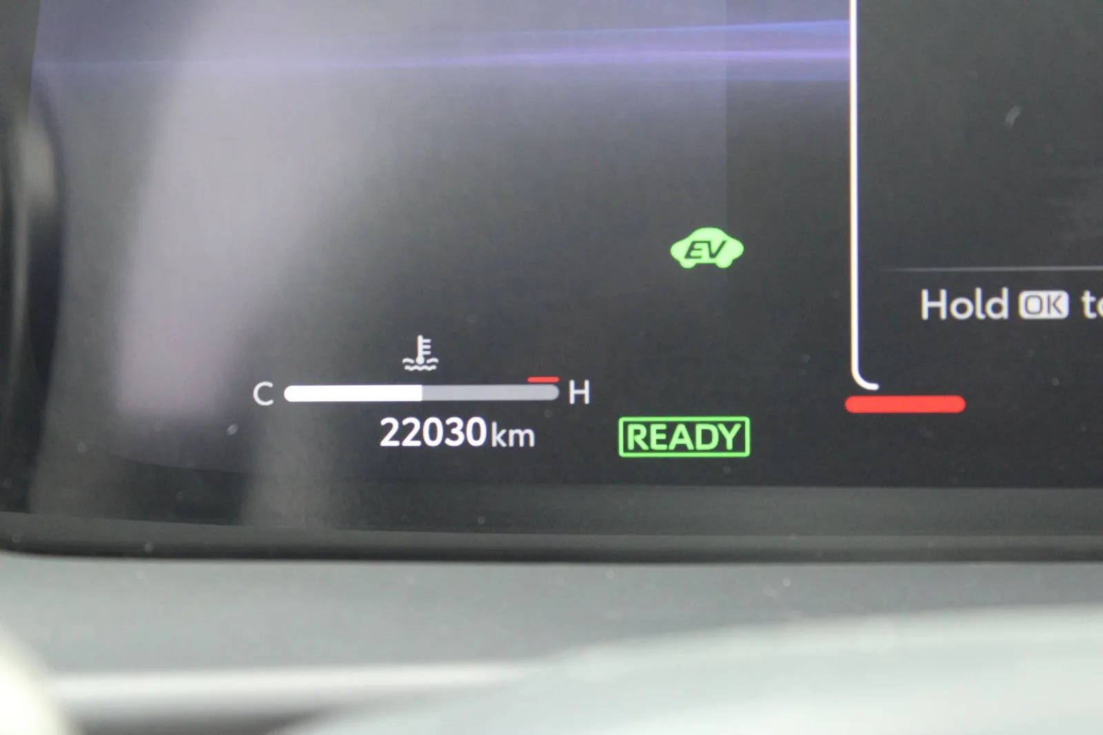 Toyota C-HR 2025: fotografija 24