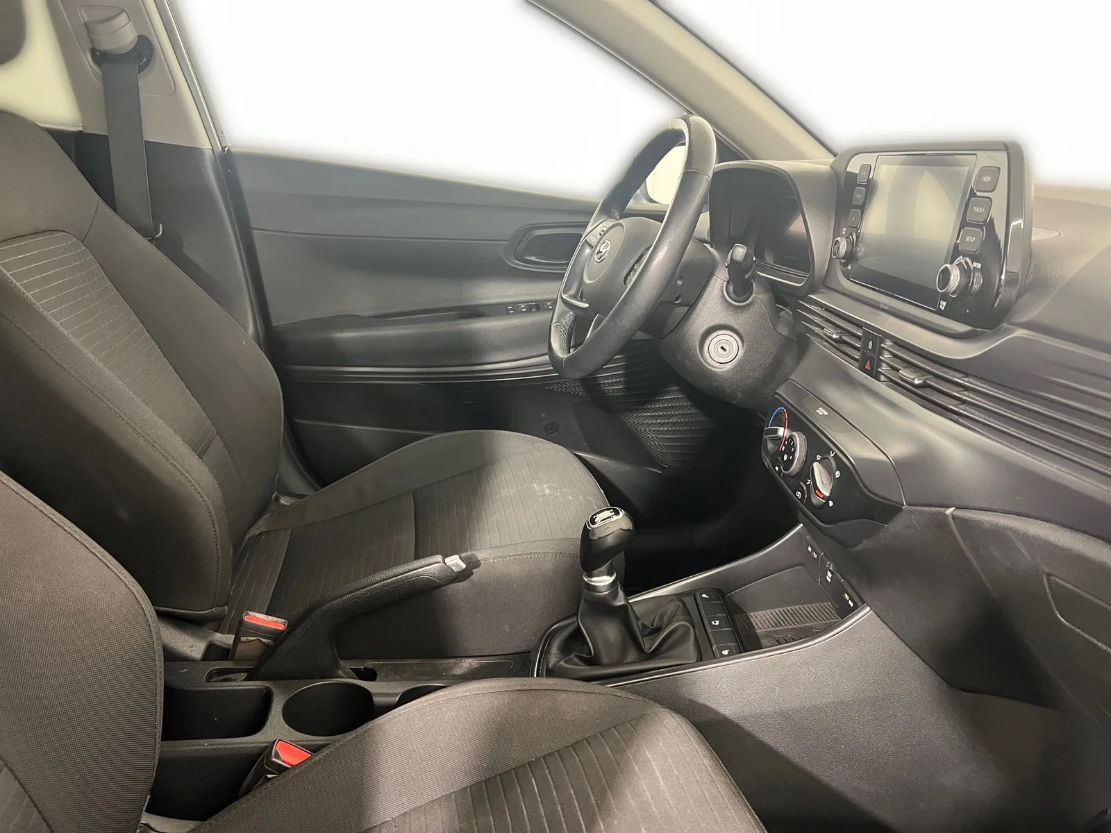 Hyundai i20 2021: fotografija 22