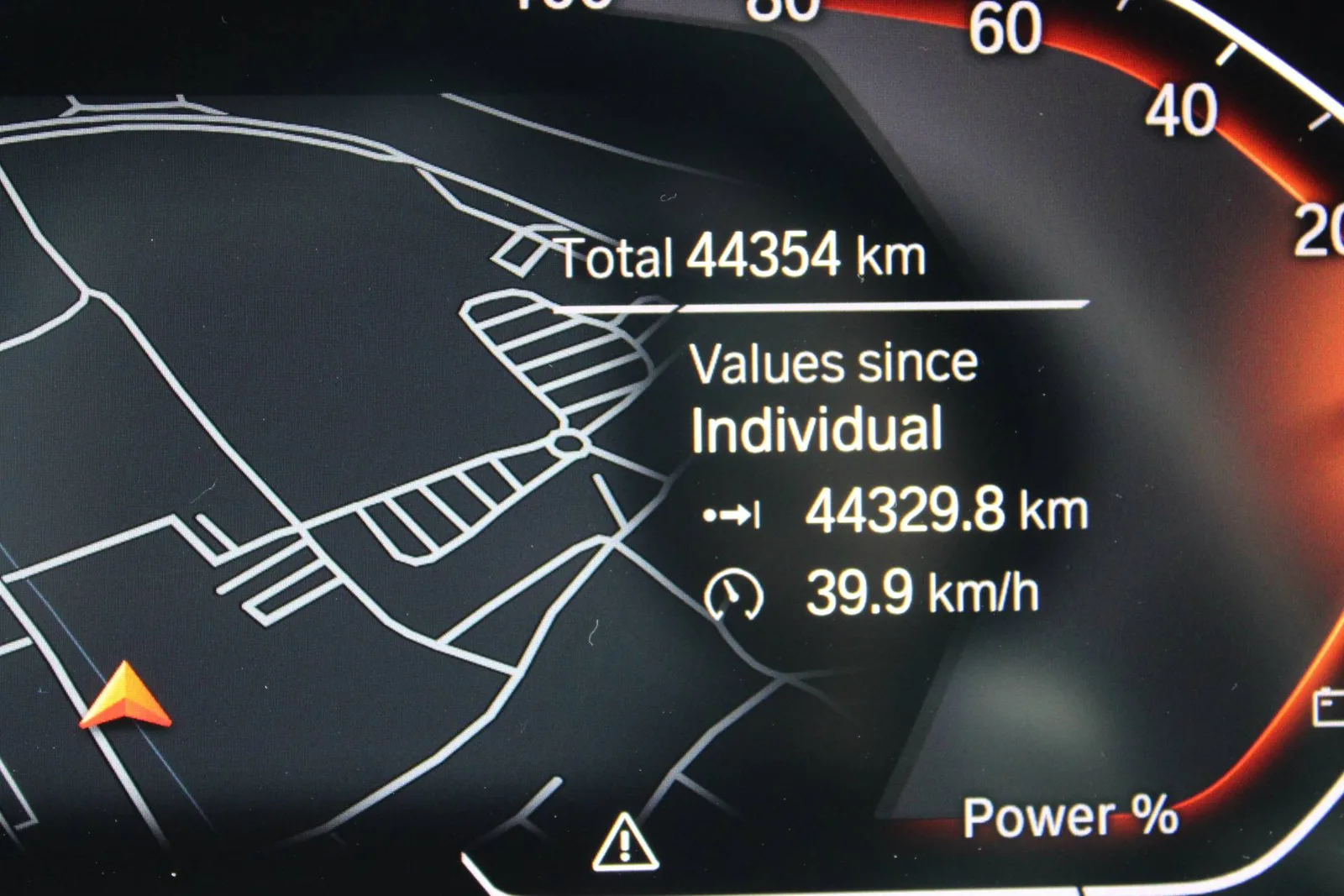 BMW X6 2023: fotografija 29