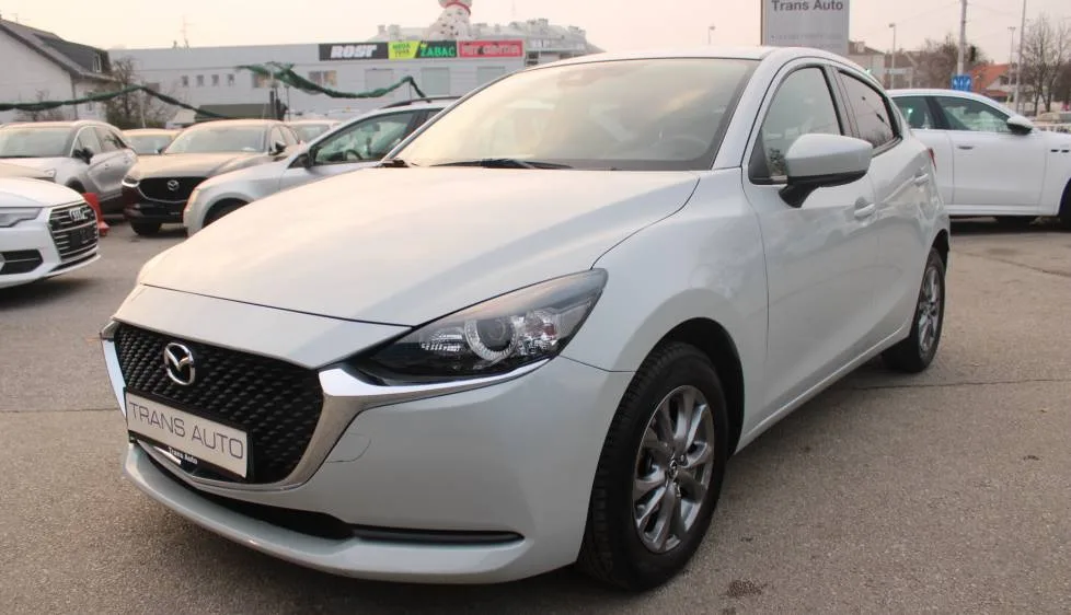 Mazda 2 2021: fotografija 1