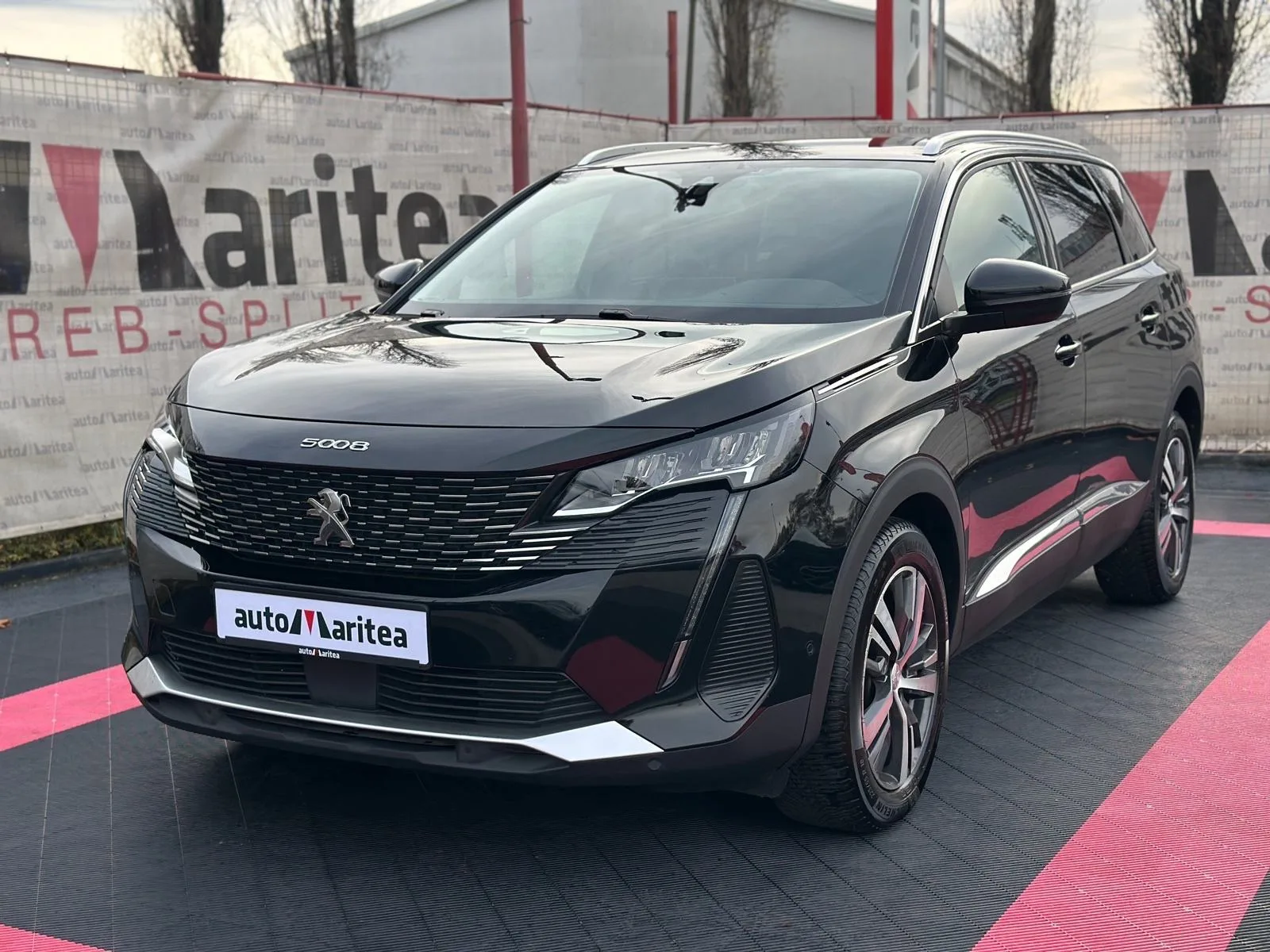 Peugeot 5008 2022 – fotografija 1