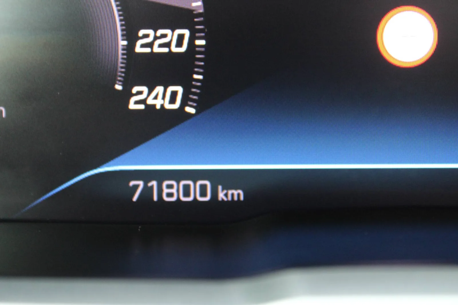 Peugeot 3008 2023: fotografija 24
