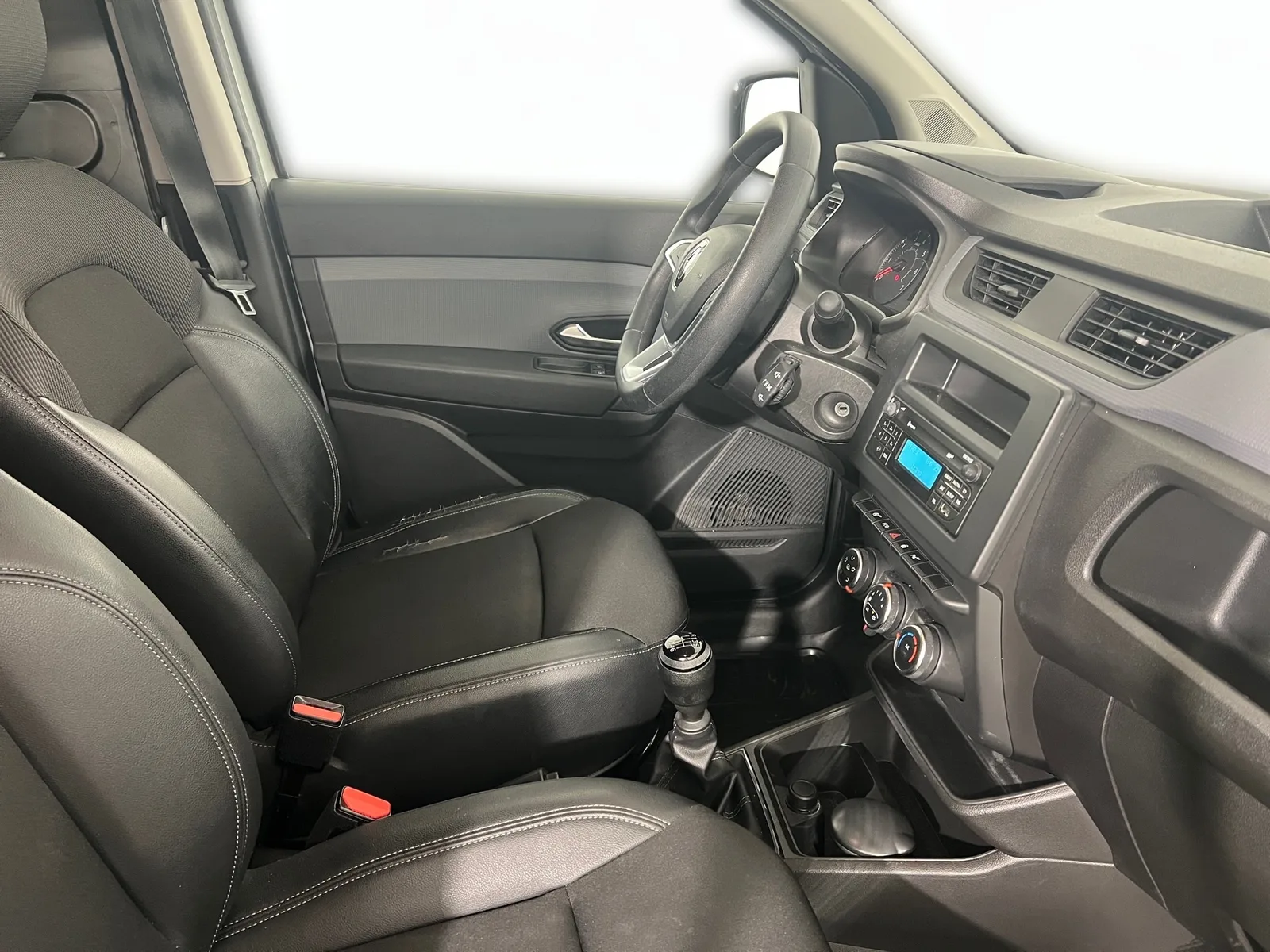 Renault Express 2022 – fotografija 19