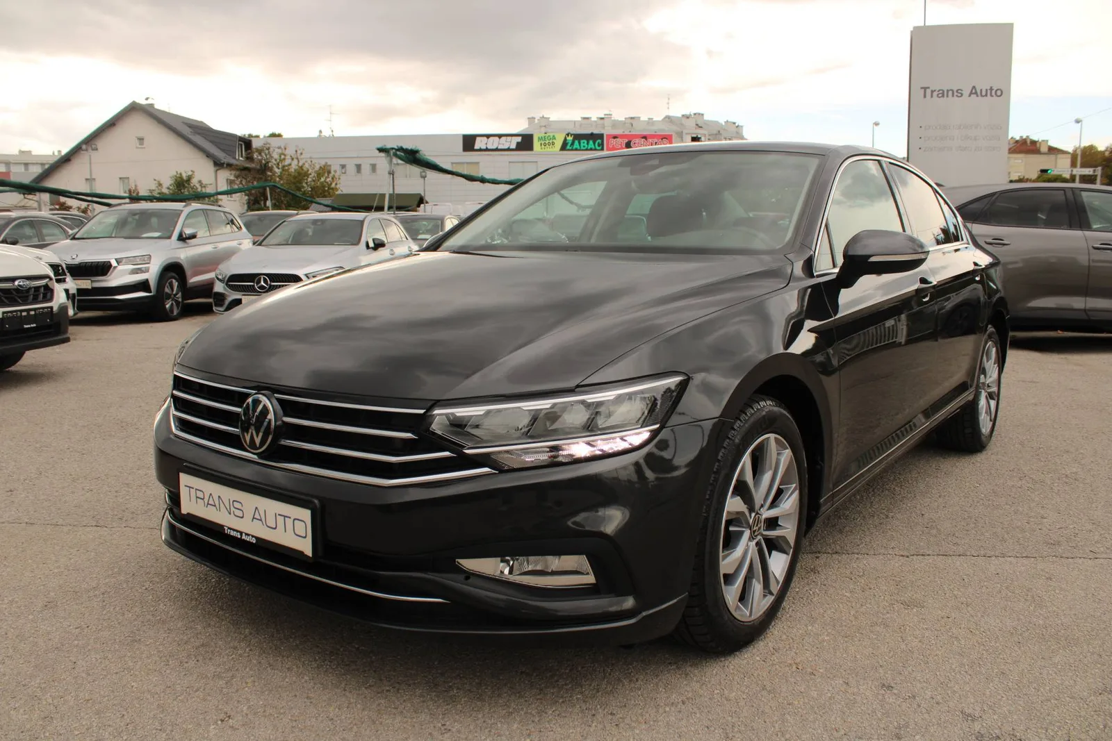 Volkswagen Passat 2022 – fotografija 1