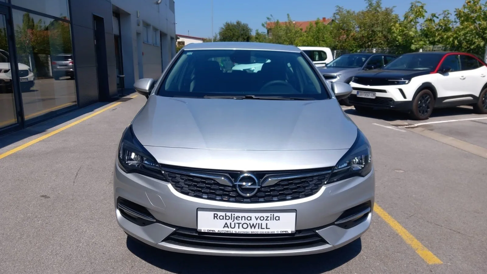 Opel Astra 2020 – fotografija 2