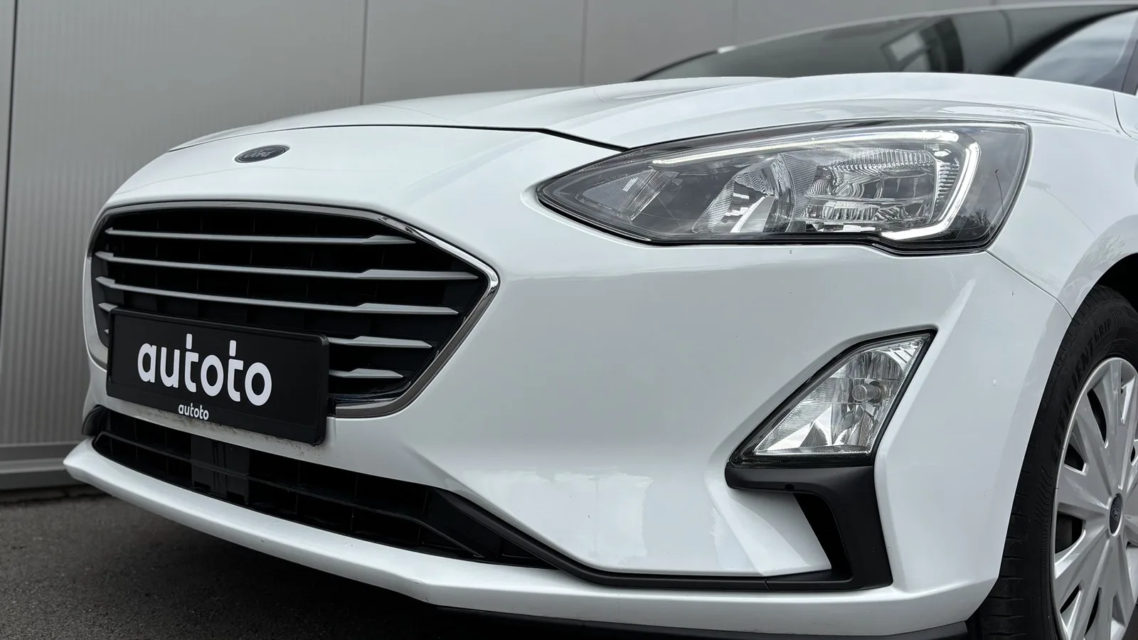 Ford Focus 2022: fotografija 23