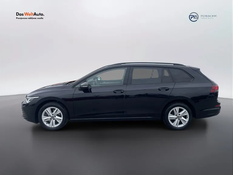 Volkswagen Golf 2022: fotografija 2
