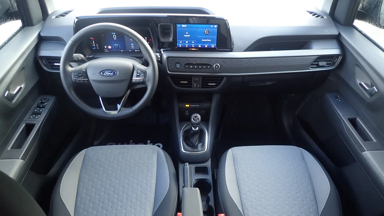 Ford Tourneo Courier 2025: fotografija 2