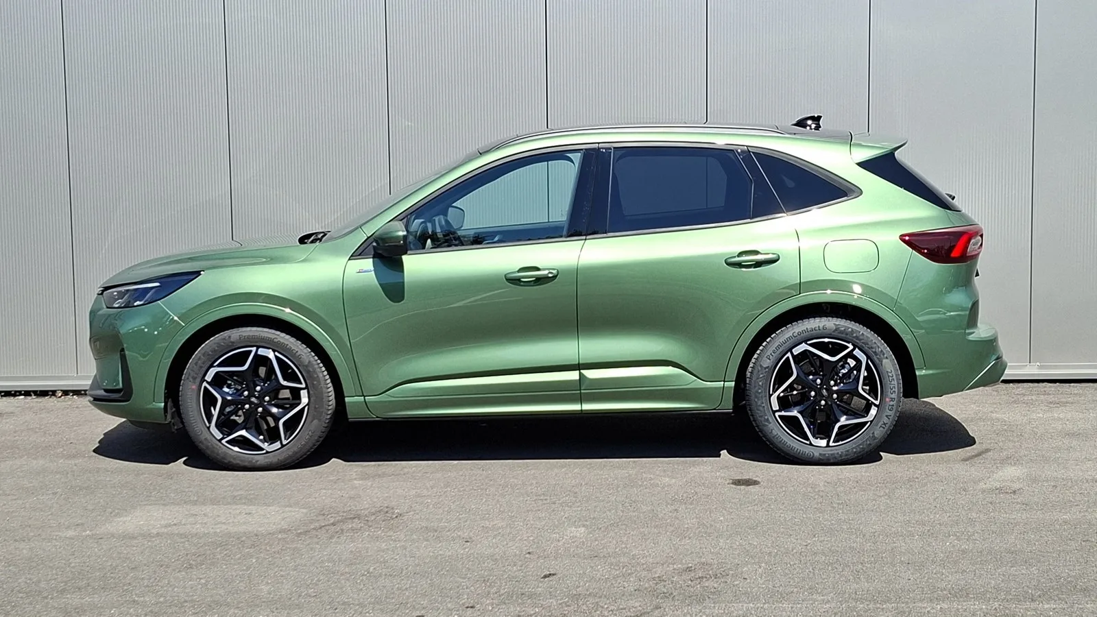 Ford Kuga 2025: fotografija 2