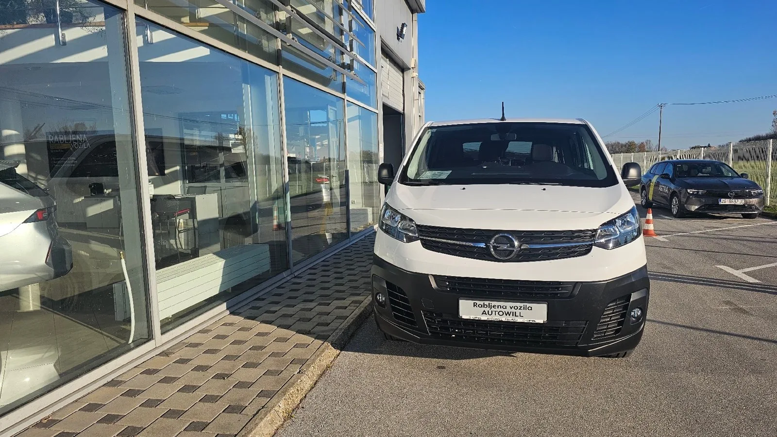 Opel Vivaro 2022 – fotografija 2