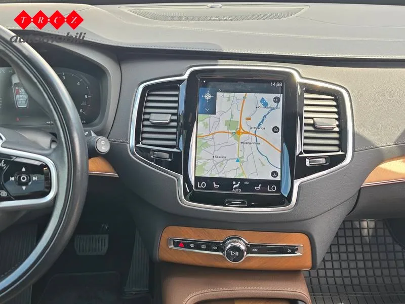 Volvo XC90 2021: fotografija 12