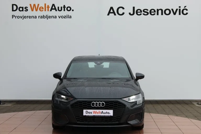 Audi A3 Sportback 2021: fotografija 2