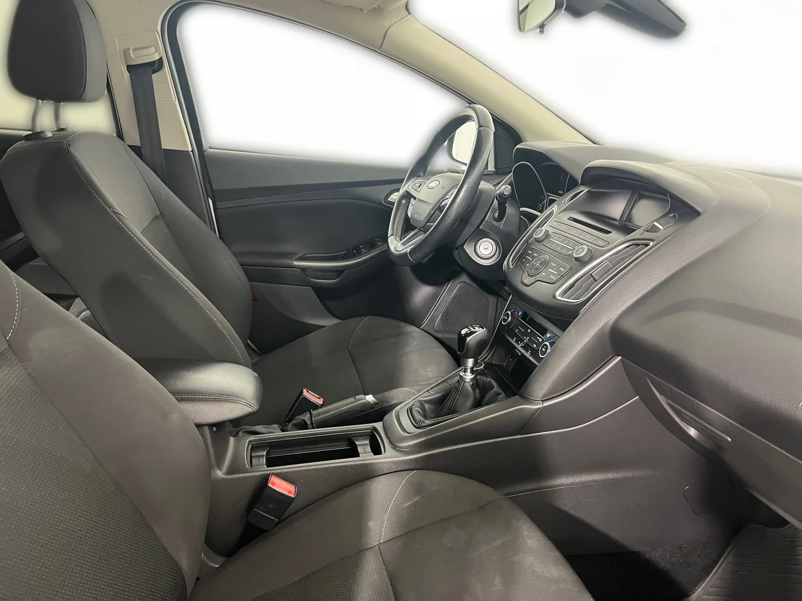 Ford Focus Karavan 2018 – fotografija 22