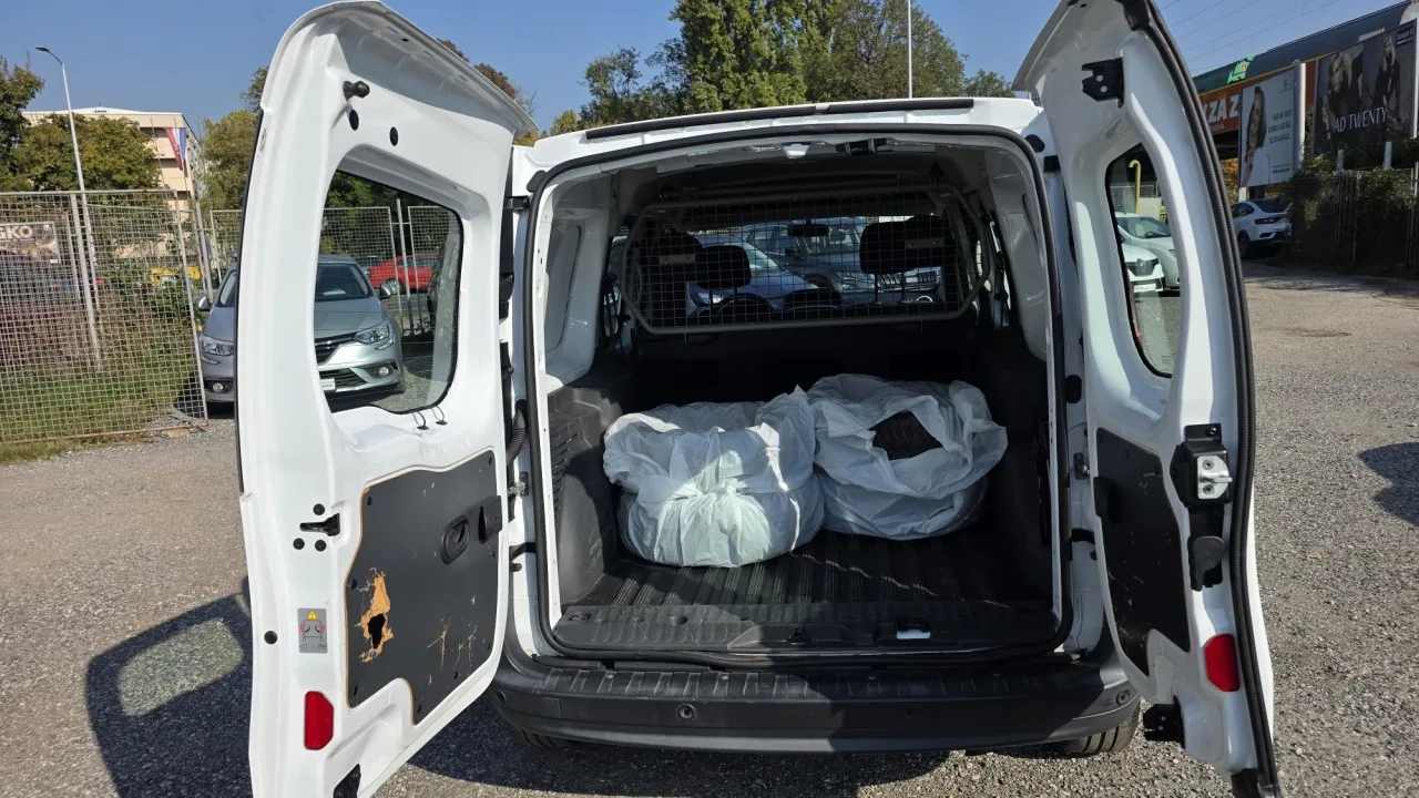 Renault Kangoo Express 2021 – fotografija 10