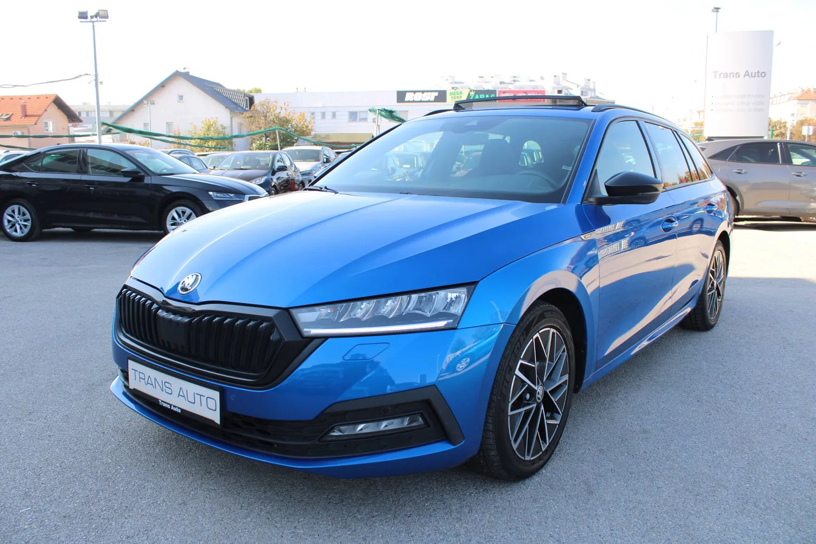 Škoda Octavia Combi 2023 – fotografija 1