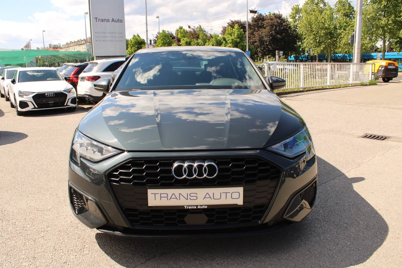 Audi A3 2021: fotografija 2