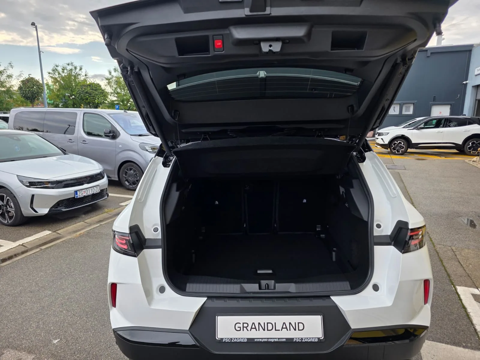 Opel Grandland 0 – fotografija 20