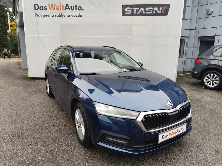 Škoda Octavia Combi 2021: fotografija 2