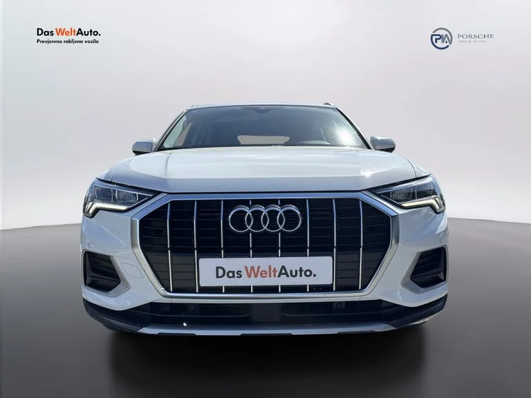 Audi Q3 2019: fotografija 2
