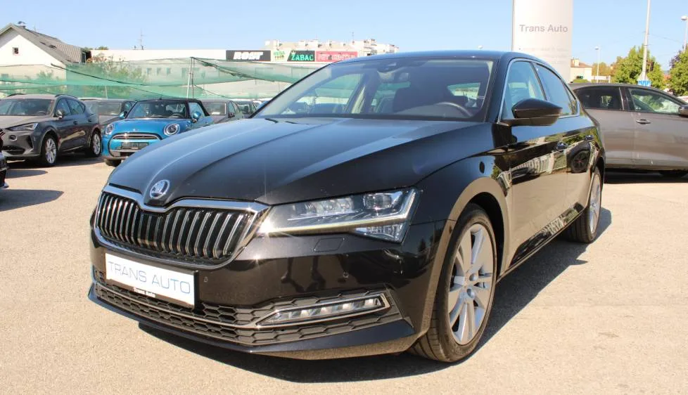 Škoda Superb 2022 – fotografija 1